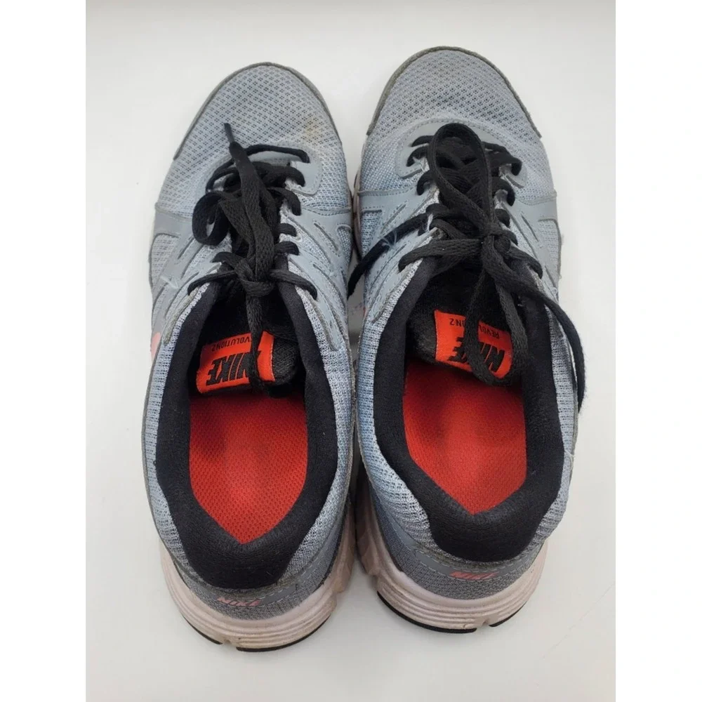 Nike‎ Revolution 2 Youth Size 6Y Gray Shoes/  Red Swoosh